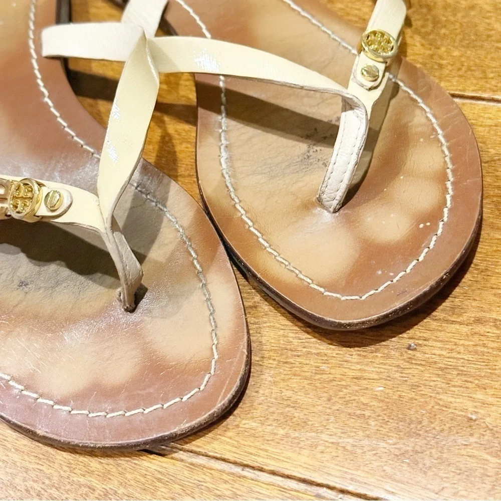 Tory Burch Charms Logo Classic Vacation Sandals size 9